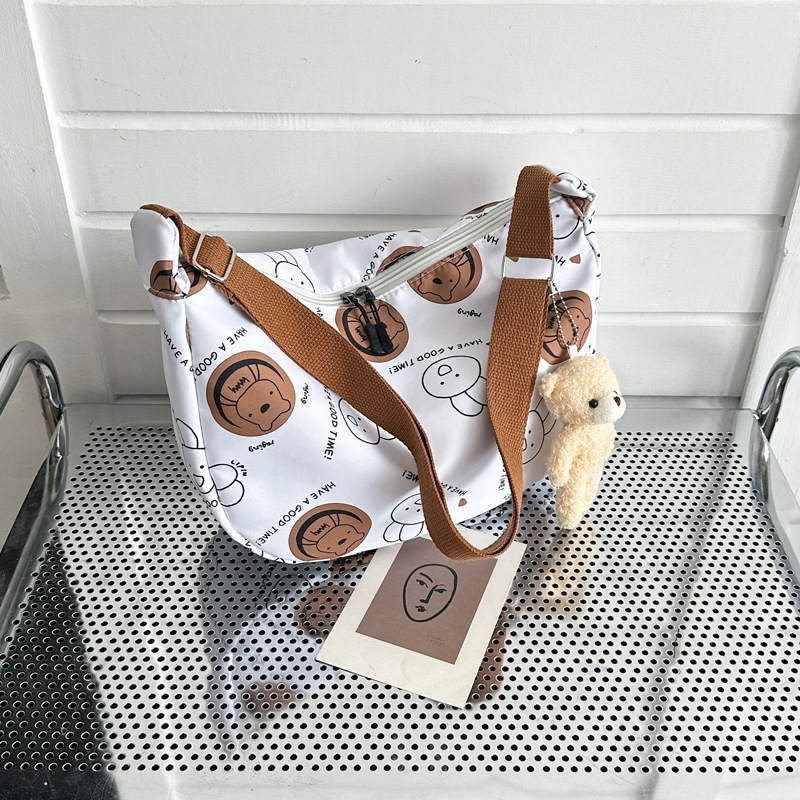 Crossbody torba u obliku dumplinga, unisex stil, Oxford tkanina, najlonska podstava, zatvaranje zatvaračem