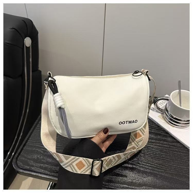 Crossbody torba s gradskom jednostavnošću, Oxford materijal, unutarnja podstava od najlona, zatvarač, oblik jastuka, jedna naramenica, za svakodnevnu upotrebu