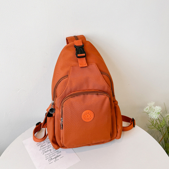 Poliestera mugursoma un crossbody soma ikdienas lietošanai, savietojama ar 8 collu klēpjdatoru, ietilpība zem 20 litriem, izliektā plecu siksna