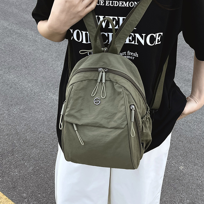 Nylon ruksak s više slojeva u korejsko-japanskom stilu za žene, novi model, lagan i moderan za svakodnevnu upotrebu