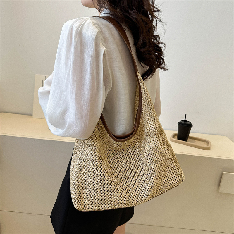 Kézzel szőtt PU bőr válltáska, vízszintes négyszögletes forma, mágneses zár, belső cipzáras rekesz, Nyár 2023