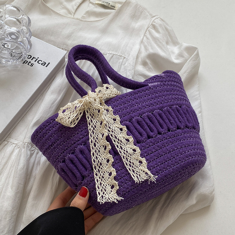 Pamutból készült bucket táska, kézzel szőtt, háromdimenziós dizájn, nyitott felső, mindennapi használatra