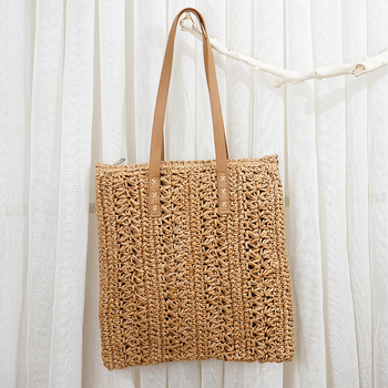 Válltáska — városi egyszerűség, szalma, kerek forma, cipzár, kézzel készített