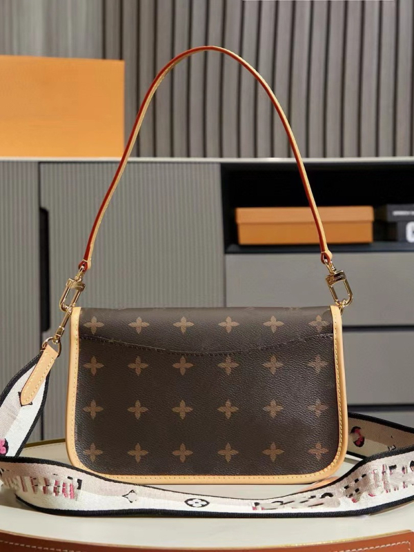 Unisex PVC torba za rame, pravokutnog oblika, jedinstven remen, zatvarač za otvaranje, podstava od kravljje kože, unutarnji džep za prijenosno računalo, skriveni džep sa zatvaračem