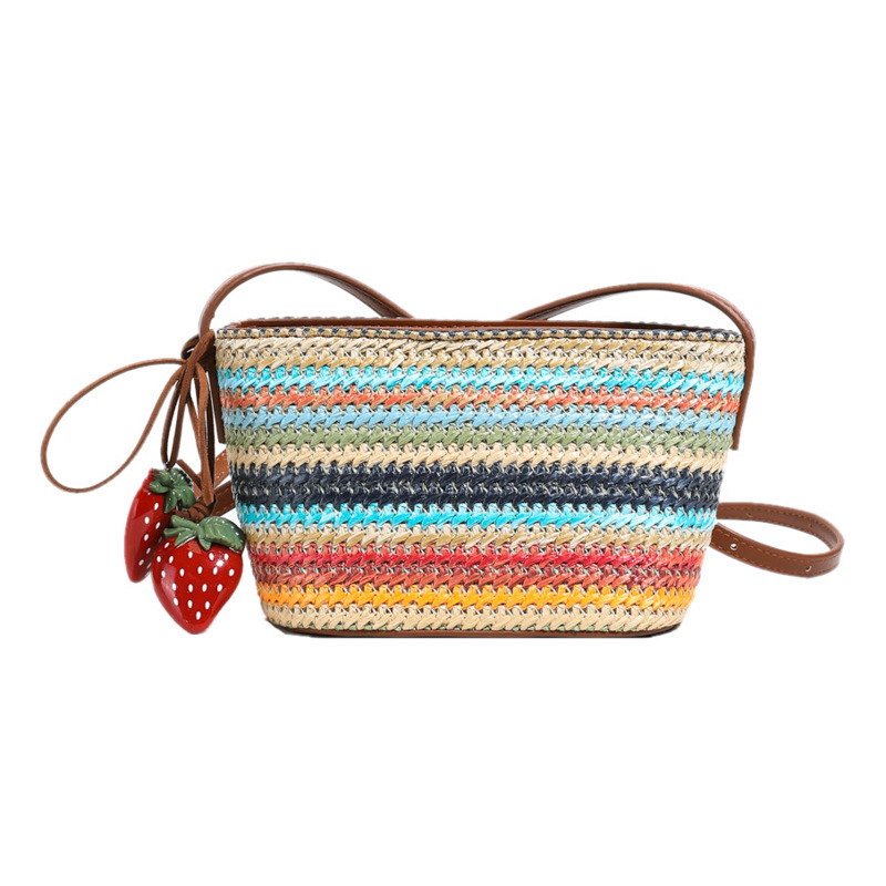 Crossbody torba od slame, horizontalnog kvadratnog oblika, zatvaranje na zip, poliester podstava, s jednim naramenicom, za svakodnevnu upotrebu.