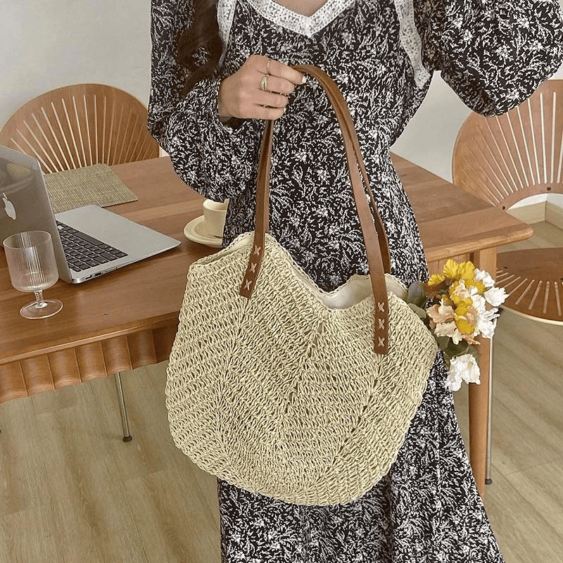 Női szalma tote táska, városi minimalist stílus, cipzáras záródás, poliészter bélés, vízszintes négyzet alakú forma, dupla vállpánt, nyár 2024
