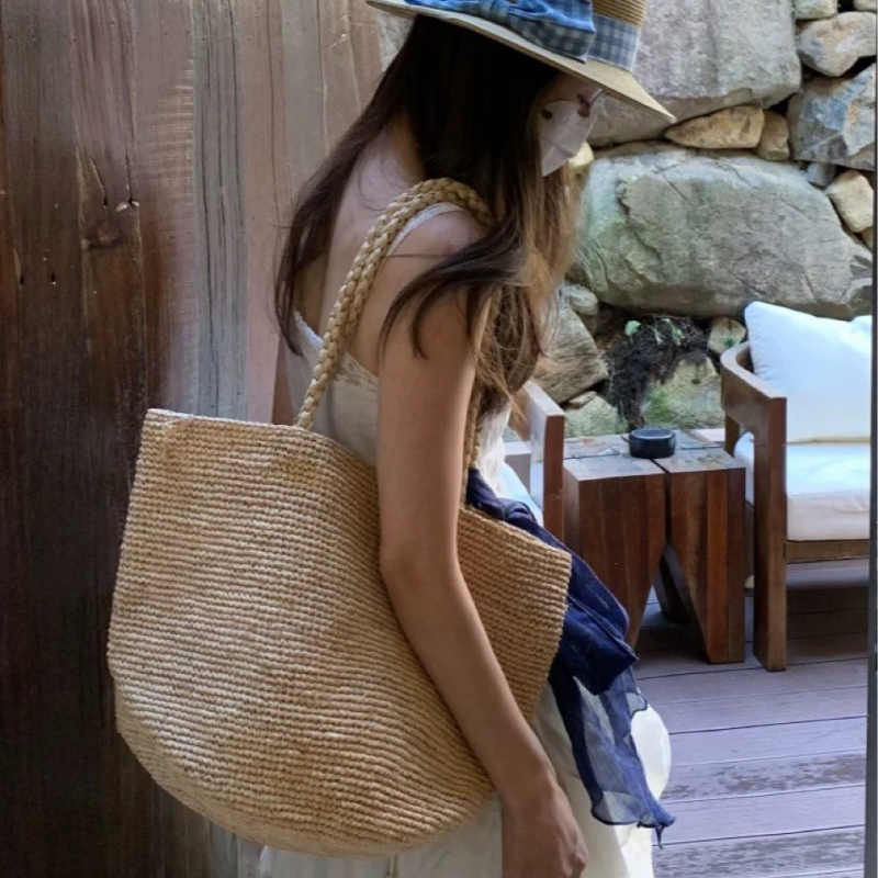 Raffia szőtt tote táska, casual utazáshoz, dupla vállpánttal, bélés nélkül