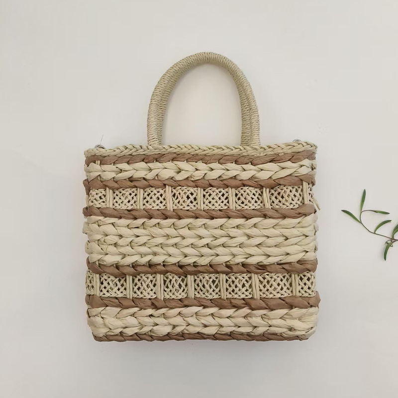 Crossbody torba od slame, tkanina s prugama, zatvaranje na zip, podstava od poliestera, vodoravni kvadratni oblik, jedna naramenica
