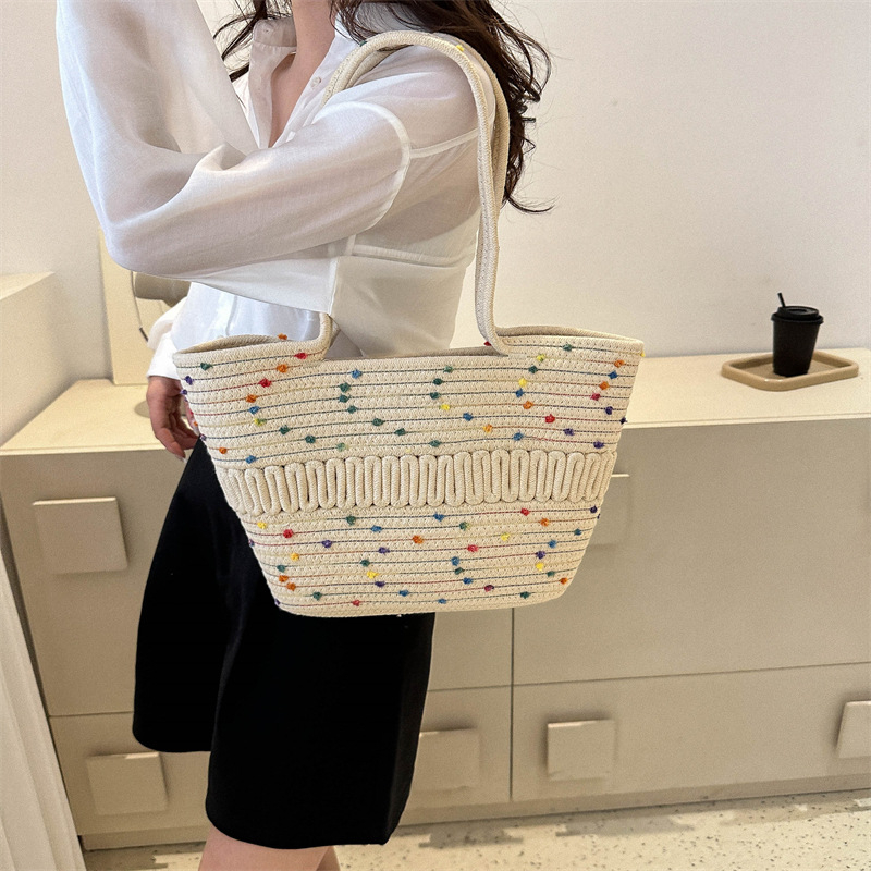 Utcai stílusú szalmaszálból készült bucket bag, kosár alakú formával, poliészter bélés, dupla vállpánt, Jin He Tang Chao márka