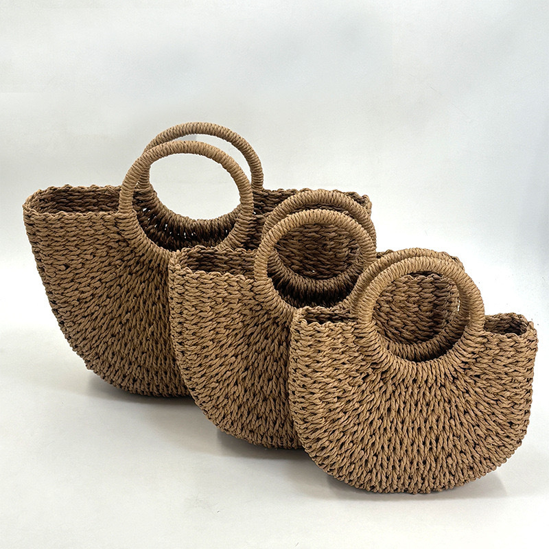 Geantă de paie lucrată manual, formă ovală, buzunar exterior deschis, separator intern