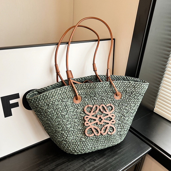 Szalmából készült tote táska, street-trend dizájn, poliészter bélés, 2024 nyara