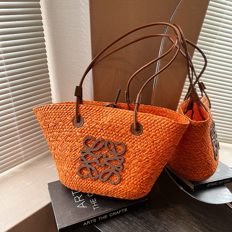 Szalmából készült tote táska, street-trend dizájn, poliészter bélés, 2024 nyara