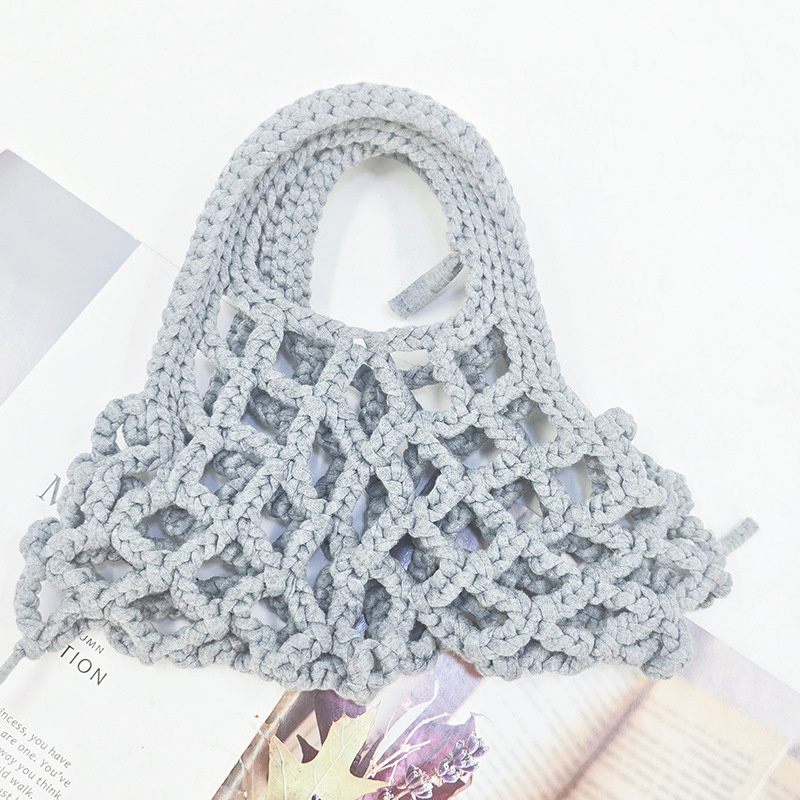 Geantă de paie țesută, stil urban simplu, formă vertical pătrată, deschidere deschisă, fără căptușeală, buzunar exterior, primăvara 2025