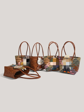 Geantă împletită din PU, stil street fashion, formă verticală pătrată, deschidere deschisă, fără căptușeală