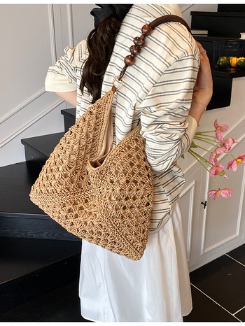 Geantă Tote din pai, împletită, stil găleată, închidere magnetică, căptușeală poliester