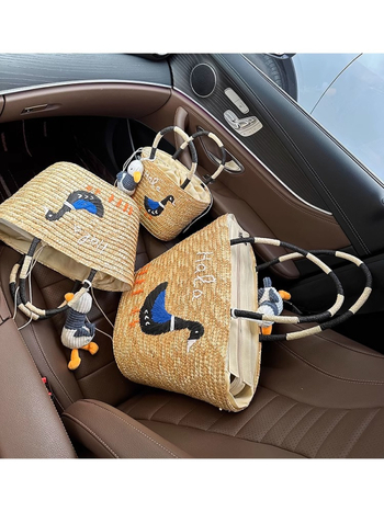 Geantă tote din paie brodată, stil urban minimalist, dimensiune medie, formă orizontal-pătrată, design tridimensional