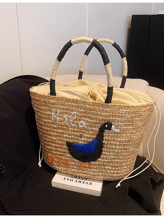 Geantă tote din paie brodată, stil urban minimalist, dimensiune medie, formă orizontal-pătrată, design tridimensional