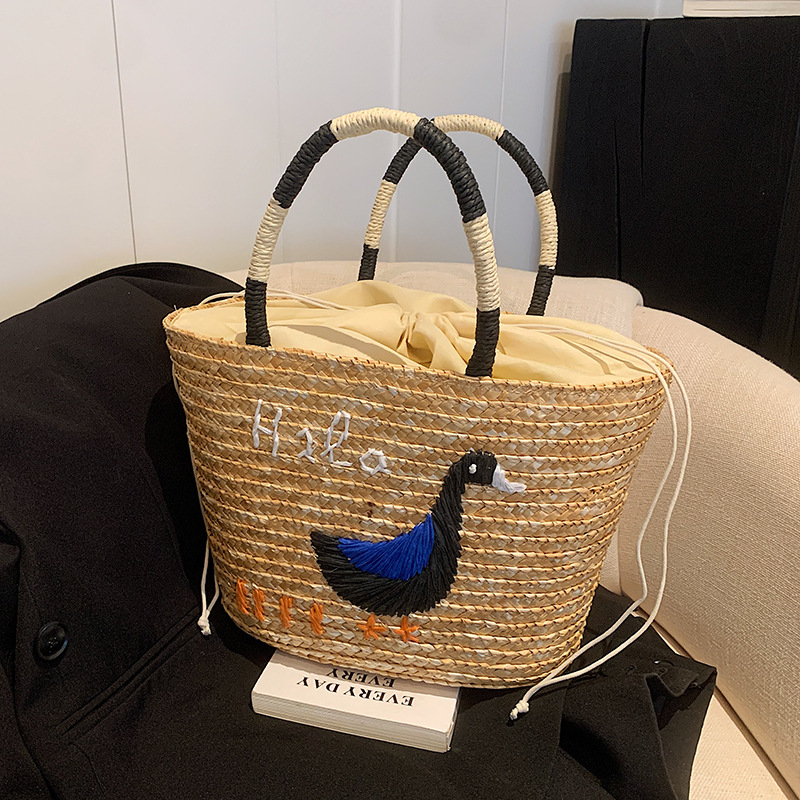 Geantă tote din paie brodată, stil urban minimalist, dimensiune medie, formă orizontal-pătrată, design tridimensional