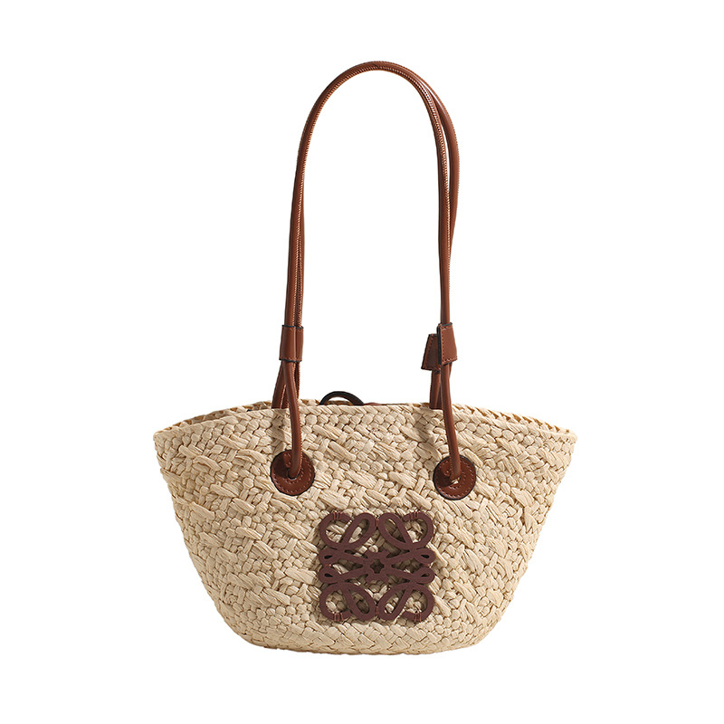 Geantă Tote din paie, formă coș, deschidere deschisă, buzunar interior cu fermoar, Primăvara 2025