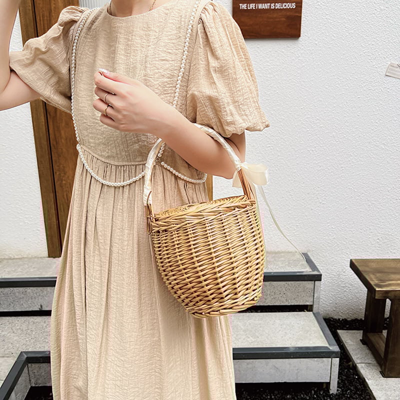 Coș din ratan, împletit manual, cu capac, în formă de găleată, căptușeală din bumbac