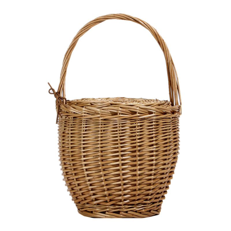 Coș din ratan, împletit manual, cu capac, în formă de găleată, căptușeală din bumbac