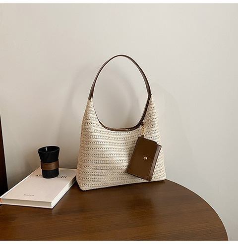 Torba Tote — urbani stil, slamnat materijal, horizontalni kvadratni oblik, zatvarač, podstava od poliestera