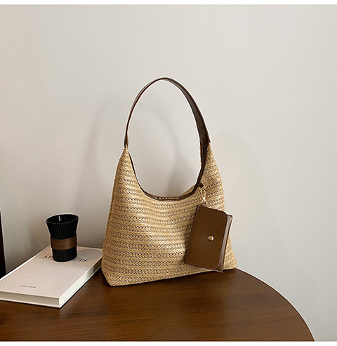Torba Tote — urbani stil, slamnat materijal, horizontalni kvadratni oblik, zatvarač, podstava od poliestera
