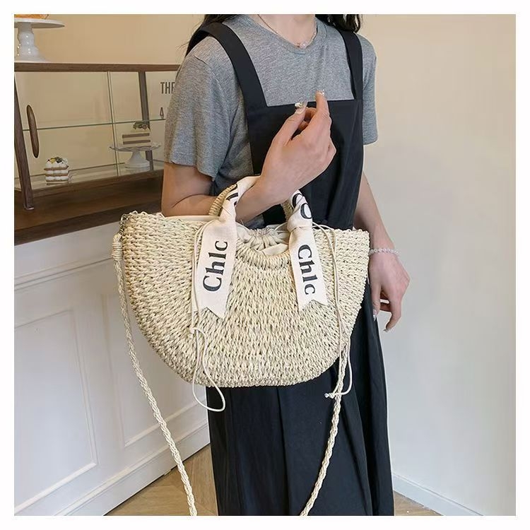 Taška zo slamy, polkruhová, pletená okrúhla taška-vedro, voľnočasový plážový štýl