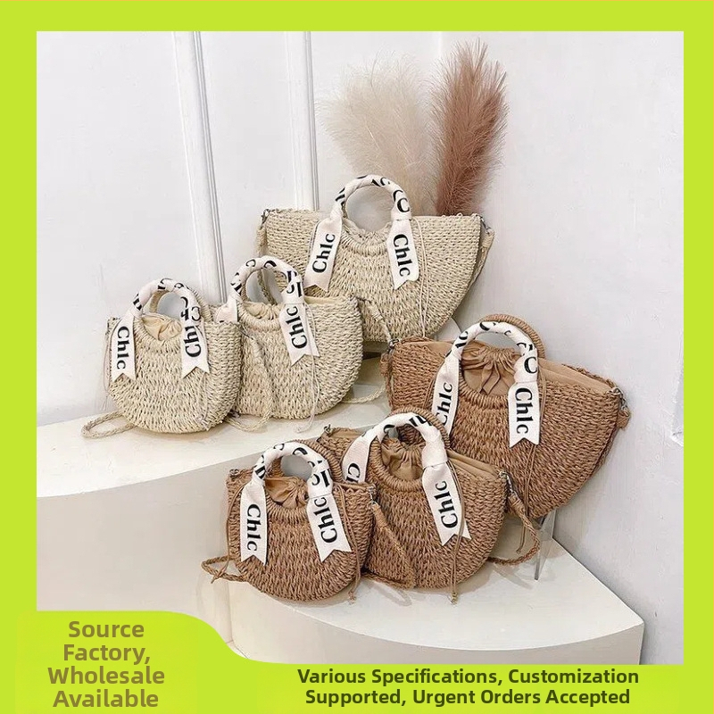 Taška zo slamy, polkruhová, pletená okrúhla taška-vedro, voľnočasový plážový štýl