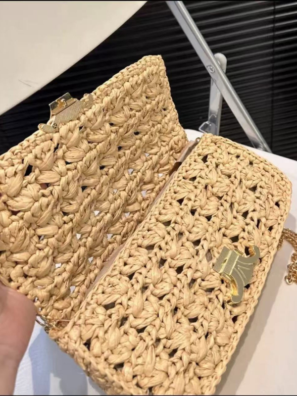 Ženska crossbody torbica od slame, srednje veličine, horizontalni kvadratni oblik, zaključavanje na lokot, unutarnji džepovi za telefon i za zip, marka QHXB