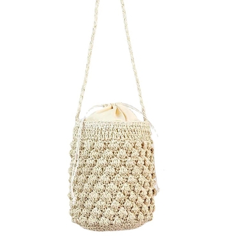 Slámová kabelka na rameno, cylindrický tvar, zapínanie šnúrkou, jednobarebný vzor