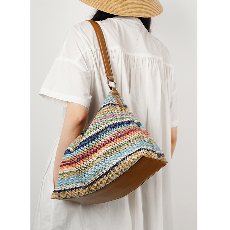 Krosbody torba od prave kože, gradski jednostavan stil, dumpling oblik, zatvarač