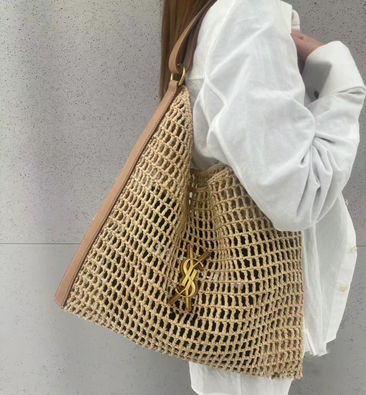 PVC torba tipa košara s urbanim minimalističkim dizajnom, trodimenzionalni tkan uzorak, magnetska kopča, poliester podstava