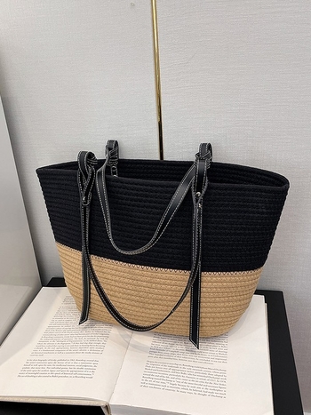 Plećena slamena torba velike kapacitete, otvoreni gornji dio, dvostruke naramenice – gradski minimalistički stil, horizontalni kvadratni oblik