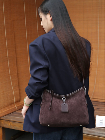 Torba tote od prave kože sa zatvaračem - unutarnji džep sa zatvaračem i džep za telefon, podstava od poliestera i pamuka