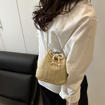 Kézzel szőtt szalma bucket táska mindennapi használatra, húzózáras nyitás, mobiltelefon zseb, poliészter bélés, tavasz 2025