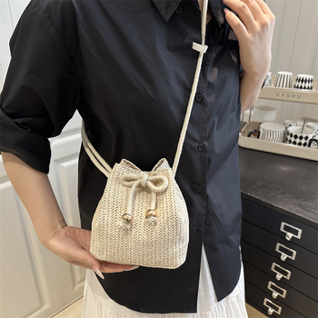 Kézzel szőtt szalma bucket táska mindennapi használatra, húzózáras nyitás, mobiltelefon zseb, poliészter bélés, tavasz 2025