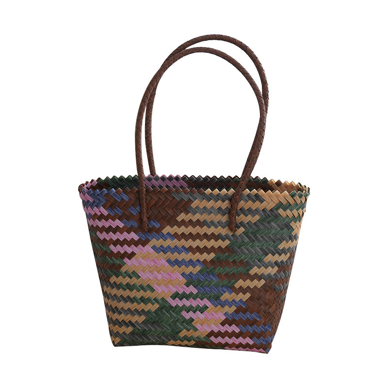 Tote táska - Városi egyszerűség, szalma anyag, vízszintes négyzet alakú, nyitott felső