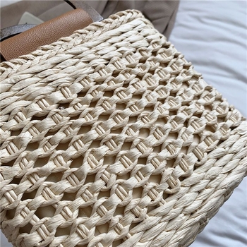 Casual slamnata crossbody torba, poliester materijal, unutarnja podstava s travom, proljeće 2025, Unique brend