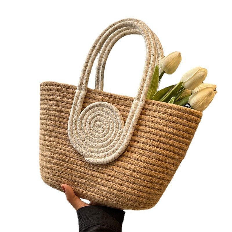 Tote torba s urbanim minimalističkim stilom, materijal pamuk konopac, horizontalni kvadratni oblik, otvoreni otvor, dvostruke naramenice