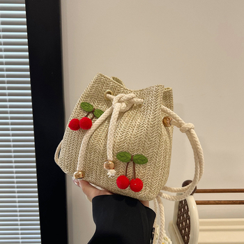 Torba za plažu od pletene slame, bucket bag, novi model 2025 za žene, elegantna i svestrana za nošenje u ruci