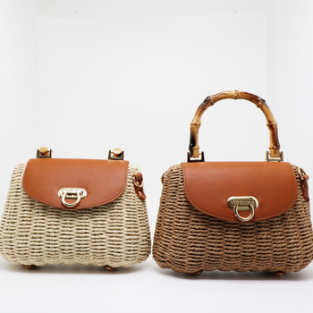 Női kézzel szőtt tengerparti válltáska papírszálas kerettel, bikaszáj-zár, vízszintes négyzet alakú forma (polieszter bélés, városi minimalizmus)