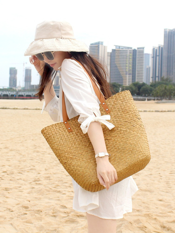 Kézzel készített, fonott szalma táska, nagy kapacitású bevásárló- és strandtáska, pamut belső bélés, cipzáras zseb, dupla vállpántok