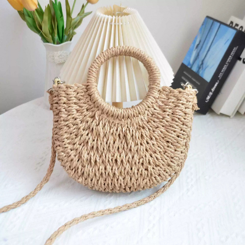 Geantă boemă din paie, țesută manual, crossbody — Stil stradal, formă scoică, închidere: deschisă, buzunar cu fermoar și buzunar pentru telefon