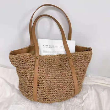 Yiyou bucket torba, street trend stil, materijal papir, magnetska kopča, podstava Peach skin Velvet