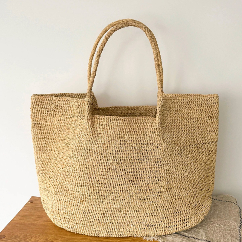 Taška z raffie, pletená, tvar vedra, s otvoreným vreckom a vreckom na telefón, bez podšívky