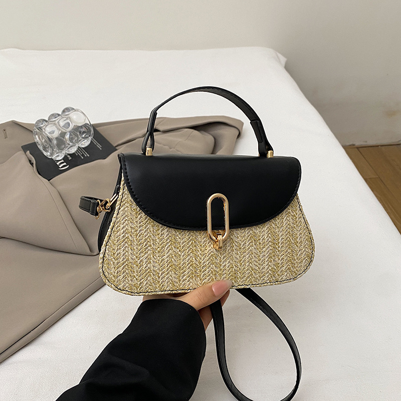 Pletena crossbody torba, PU materijal, vodoravni kvadratni oblik, zatvaranje preklopom, džep za mobitel