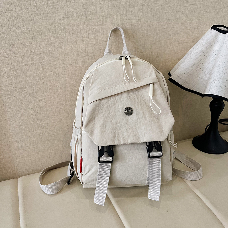 Τσάντα crossbody με καπάκι — μινιμαλιστικό ήσυχο πολυτελές, καμβάς, Χειμώνας 2025, φερμουάρ, επένδυση από πολυεστέρα, θήκη για κινητό