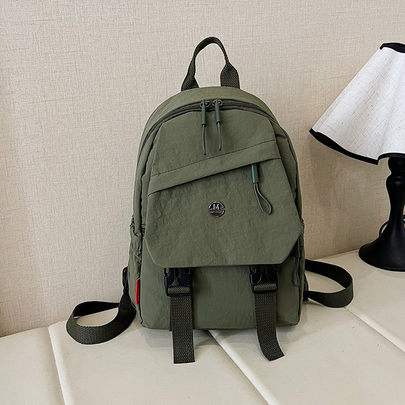 Τσάντα crossbody με καπάκι — μινιμαλιστικό ήσυχο πολυτελές, καμβάς, Χειμώνας 2025, φερμουάρ, επένδυση από πολυεστέρα, θήκη για κινητό