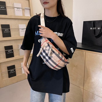 Nylonová crossbody taška na hrudník/bedrová, zapínanie na zips, vnútorné vrecká pre telefón a ID, vnútorné patch vrecko – mestský jednoduchý štýl